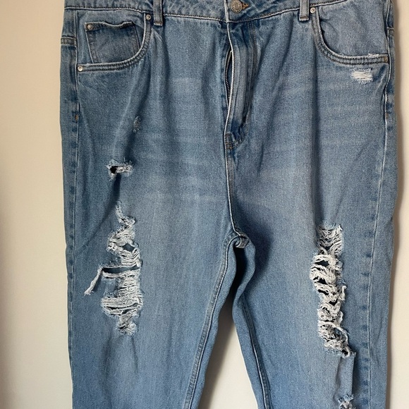 Refuge Denim Light Blue Ripped Mom Jeans size 15 - Picture 4 of 5